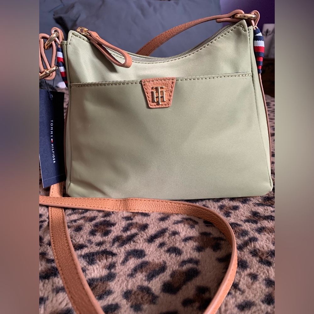 Tommy Hilfiger Crossbody